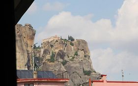 Meteoron Guesthouse